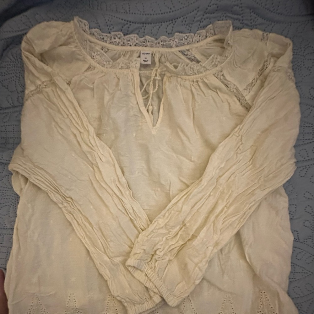 Boho Lace-Trim Women's Peasant Top in Cream